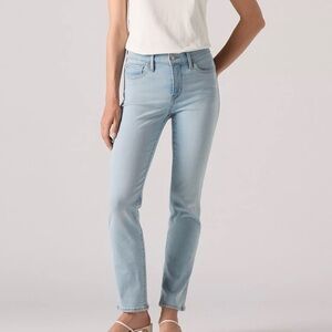 Levi's Women's 312 Shaping Slim size 34x30